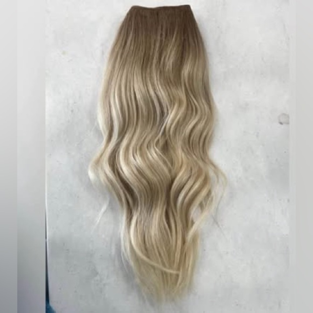 NEW Custom Full Density
Hair Extension ensemble